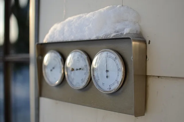 Control de temperatura en neveras y congeladores.